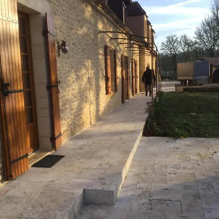Les Coutelous Holiday home *