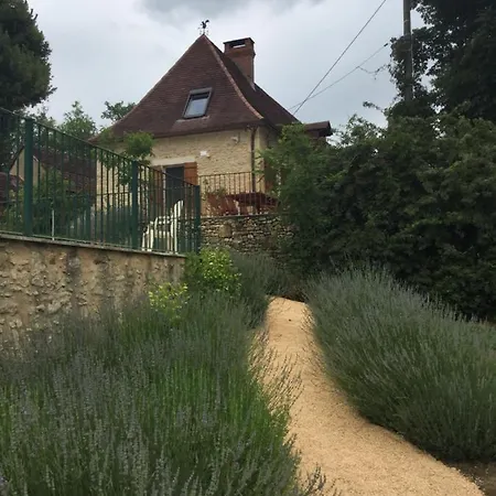 Les Coutelous Holiday home Pezuls